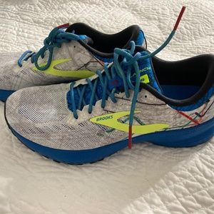 NEW! Brooks Launch 6